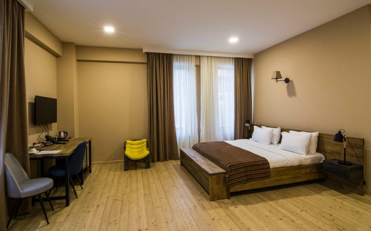 Boutique Hotel "Biotel" Tsqnet'i Exterior photo